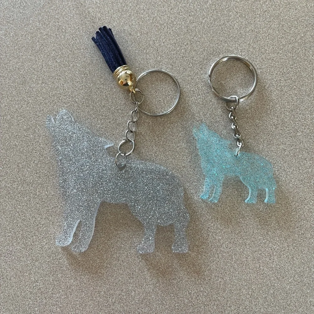 🎉🎉HP🎉🎉 Handmade Baby Wolf Keychain - Picture 3 of 6